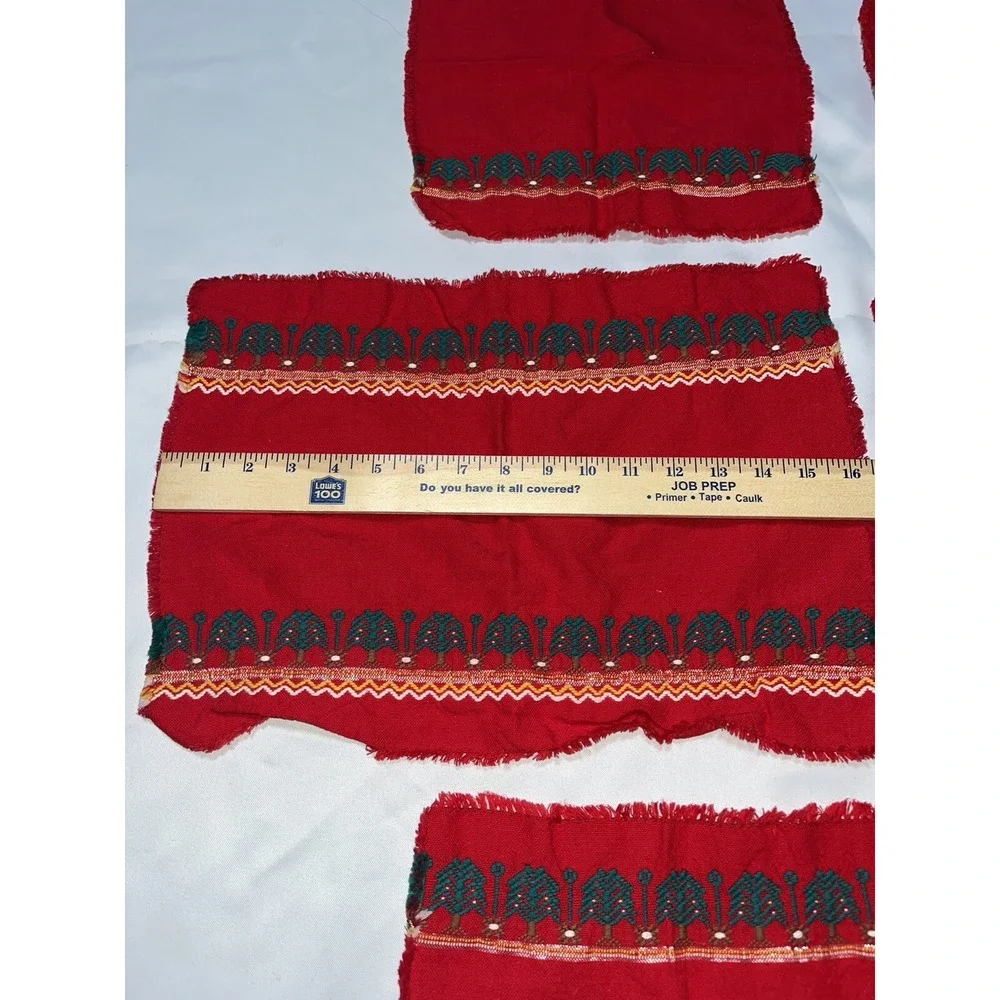 Vintage‎ Holiday Cotton 6 Placemats And 4 Napkins , Red , Embroidered Detail